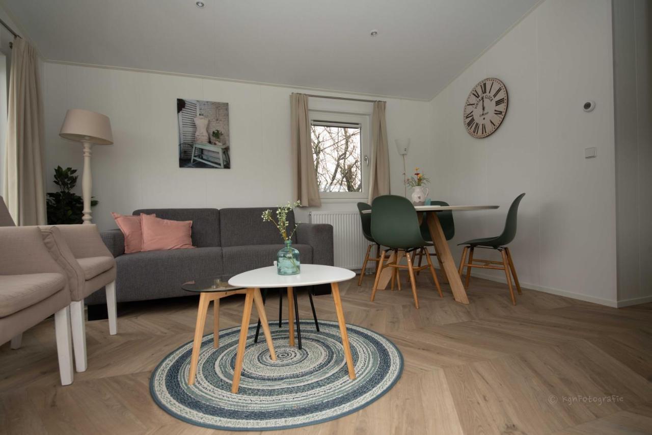 Chalets Op Minicamping Dorpszicht Gapinge ภายนอก รูปภาพ