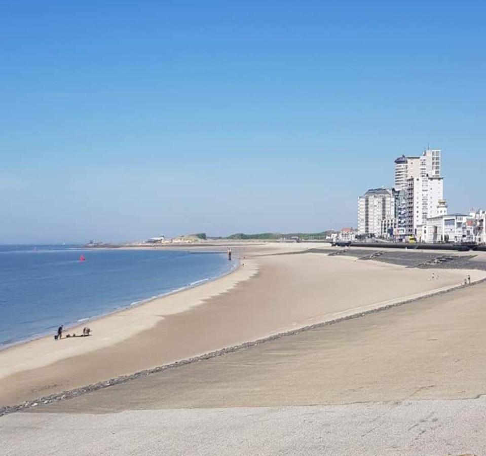 Chalets Op Minicamping Dorpszicht Gapinge ภายนอก รูปภาพ