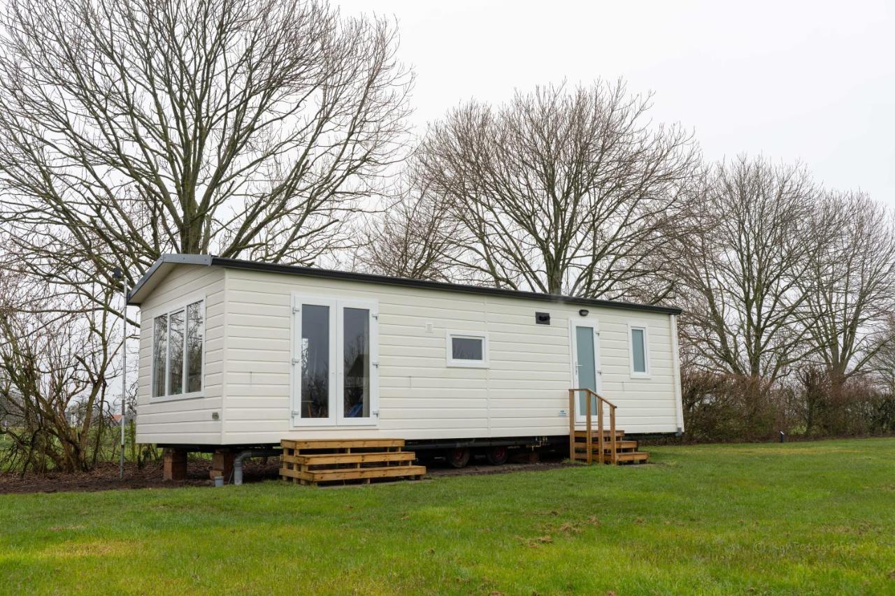 Chalets Op Minicamping Dorpszicht Gapinge ภายนอก รูปภาพ