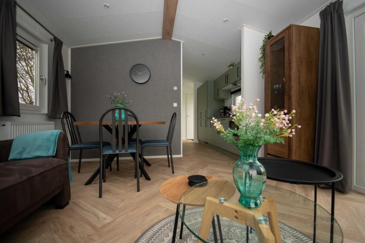 Chalets Op Minicamping Dorpszicht Gapinge ภายนอก รูปภาพ