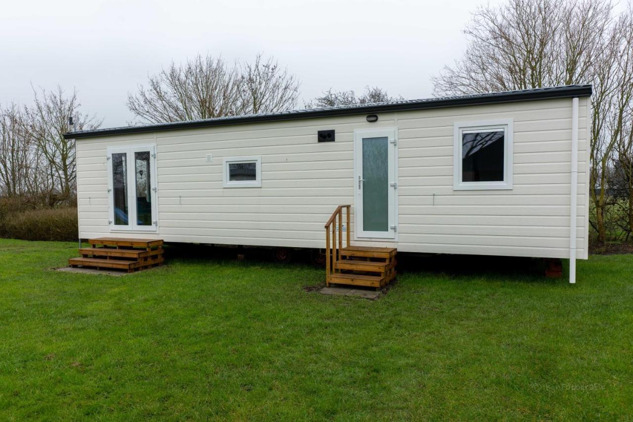 Chalets Op Minicamping Dorpszicht Gapinge ภายนอก รูปภาพ