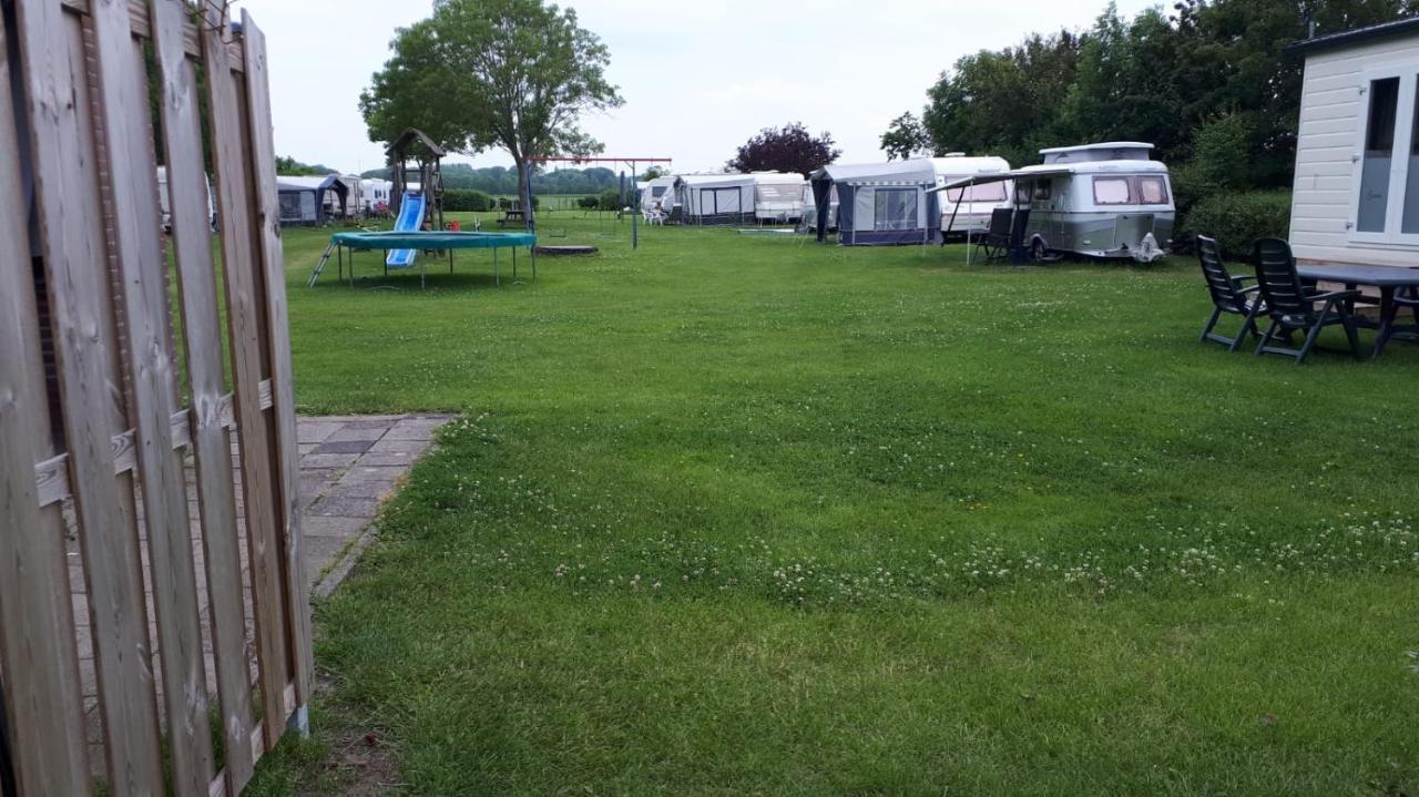 Chalets Op Minicamping Dorpszicht Gapinge ภายนอก รูปภาพ